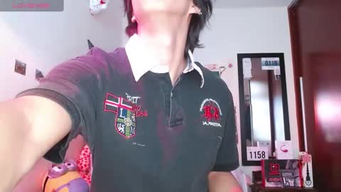 Snapshot of danny__phantom chatting on 02-09-25, 07:41 phantom555 online show from 02-09-25, 07:41