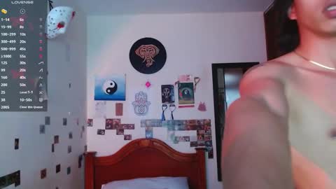 Snapshot of danny__phantom chatting on 10-20-25, 06:41 phantom555 online show from 10-20-25, 06:41