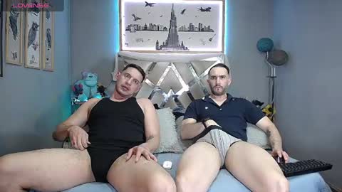 Snapshot of danny_hot_fun chatting on 07-08-26, 10:25 Danny and Alex online show from 07-08-26, 10:25