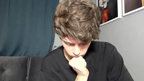 Snapshot of danny_love01 chatting on 02-08-25, 03:00 danny online show from 02-08-25, 03:00