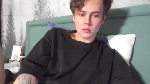 Snapshot of danny_love01 chatting on 02-08-25, 06:01 danny online show from 02-08-25, 06:01