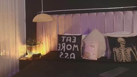 Dannyaa online show from 11-28-25, 12:41