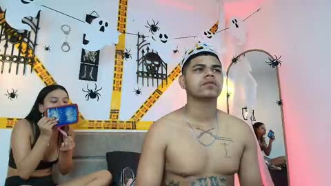 Snapshot of dannysamm chatting on 10-30-25, 12:50 dannysamm online show from 10-30-25, 12:50