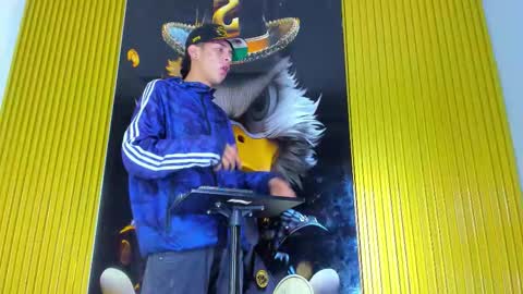 dante_brown1 online show from 10-22-25, 09:36