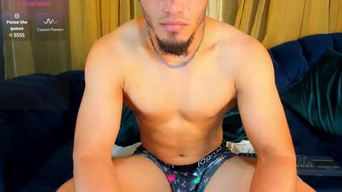 Snapshot of dante_fox_ chatting on 02-23-25, 02:07 Dante Fox online show from 02-23-25, 02:07