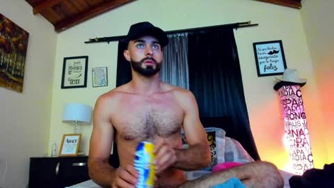 Dante Sstrong online show from 01-21-25, 07:47