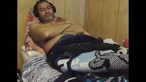 dantehot82 online show from 01-04-25, 01:10