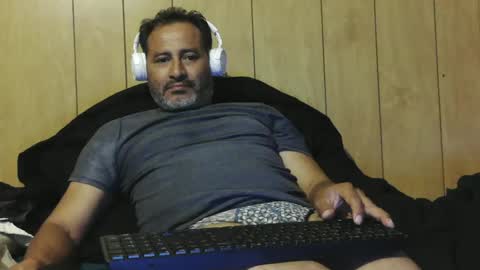 dantehot82 online show from 10-06-25, 12:52