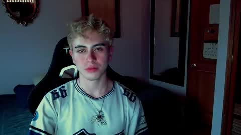 danteobscuro online show from 12-04-25, 10:29