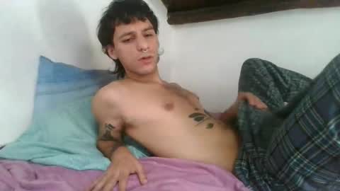Snapshot of dany_peque chatting on 10-10-25, 11:09 dany_peque online show from 10-10-25, 11:09