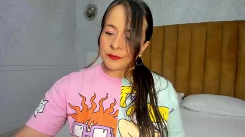 Snapshot of daphne81_ chatting on 01-17-25, 02:18 Daphne online show from 01-17-25, 02:18