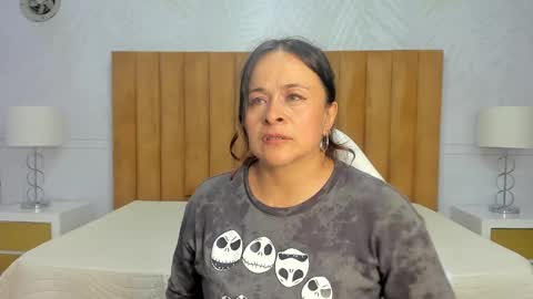 Snapshot of daphne81_ chatting on 01-29-25, 09:01 Daphne online show from 01-29-25, 09:01