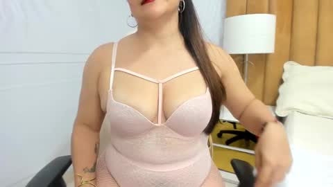 Snapshot of daphne81_ chatting on 03-01-25, 05:42 Daphne online show from 03-01-25, 05:42