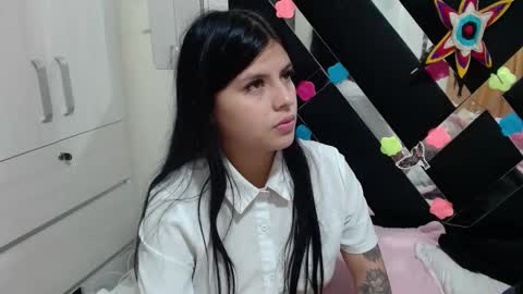 daphne877046 online show from 09-19-25, 06:52