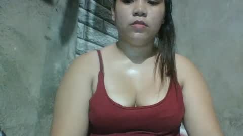 Snapshot of daphne_143 chatting on 07-27-26, 03:35 Daphne online show from 07-27-26, 03:35