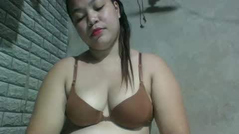 Snapshot of daphne_143 chatting on 07-29-26, 01:59 Daphne online show from 07-29-26, 01:59