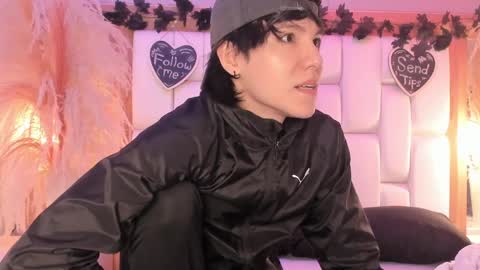 daphne_and_roger online show from 04-02-26, 11:08