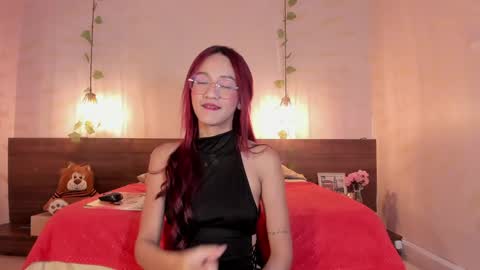 Snapshot of daphne_courtis chatting on 01-15-25, 09:13 Daphne online show from 01-15-25, 09:13