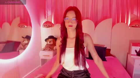 Snapshot of daphne_courtis chatting on 02-25-25, 11:41 Daphne online show from 02-25-25, 11:41