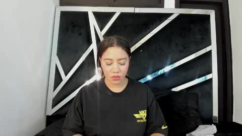 daphne_culeht online show from 04-09-26, 08:47