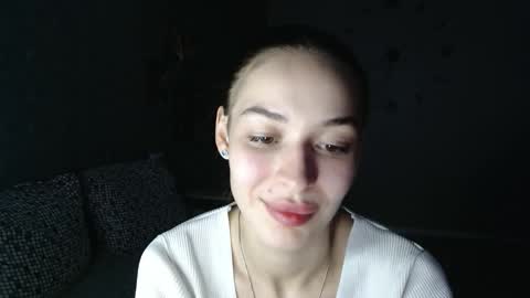 Daphne Darkthorn online show from 11-04-25, 06:18