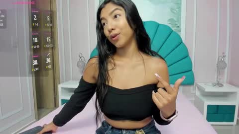 Snapshot of daphne_fox_ chatting on 01-09-25, 11:14 Daphne  online show from 01-09-25, 11:14