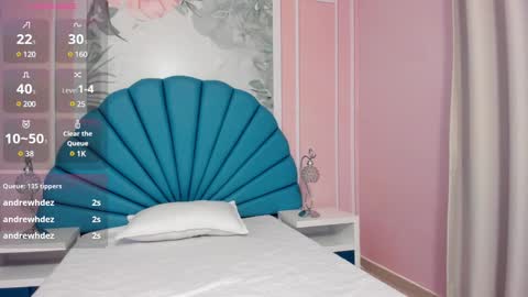 Snapshot of daphne_fox_ chatting on 02-28-25, 08:42 Daphne  online show from 02-28-25, 08:42