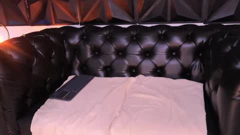 Daphne online show from 03-10-25, 08:23