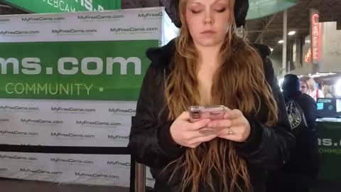 Daphne Madison online show from 12-07-24, 11:12