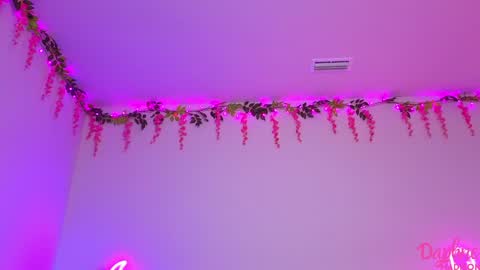 Daphne Madison online show from 11-07-25, 09:15