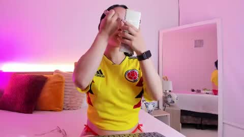 daphnevalucci online show from 06-14-26, 03:52
