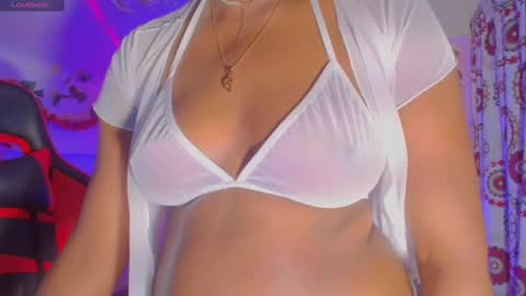 Snapshot of daphnewalker__ chatting on 02-05-25, 01:44 Daphne online show from 02-05-25, 01:44