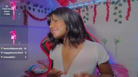 Snapshot of daphnewalker__ chatting on 03-04-25, 02:10 Daphne online show from 03-04-25, 02:10