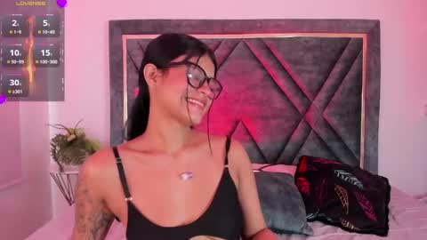 Snapshot of dapnne_ chatting on 02-05-25, 09:07 Daphne online show from 02-05-25, 09:07