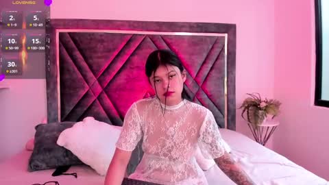 Snapshot of dapnne_ chatting on 02-19-25, 12:11 Daphne online show from 02-19-25, 12:11