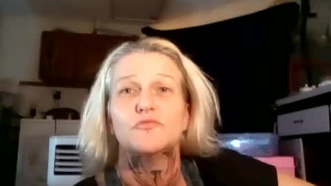 Good Girl on Fire online show from 10-30-25, 07:43