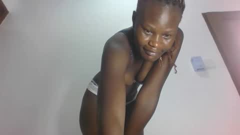 ESTHER online show from 02-12-26, 03:34