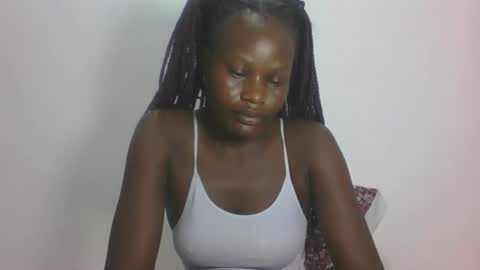 Snapshot of darberry21 chatting on 04-25-26, 06:38 ESTHER online show from 04-25-26, 06:38