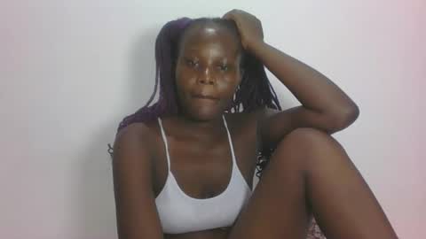 Snapshot of darberry21 chatting on 04-25-26, 02:58 ESTHER online show from 04-25-26, 02:58