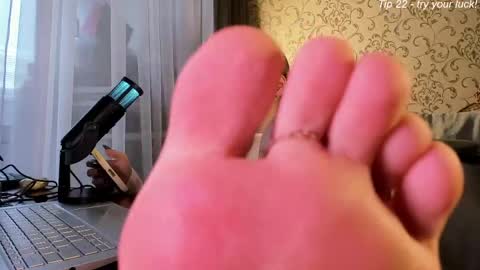 Darcy Siren online show from 04-24-26, 08:50