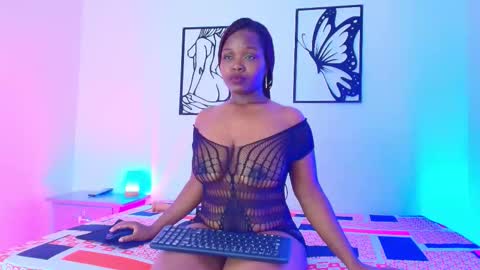 Darelyn online show from 10-24-25, 07:21