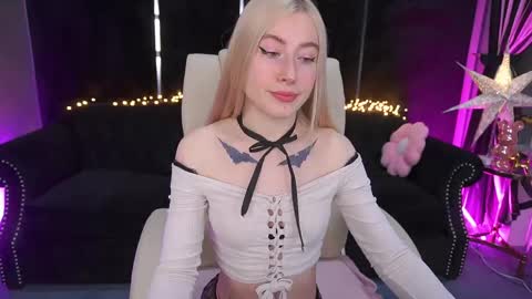 dariadelly online show from 05-24-26, 02:00