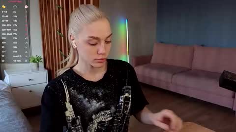 Snapshot of darilboom chatting on 03-19-26, 04:49 darilboom online show from 03-19-26, 04:49