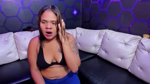 Snapshot of daring_latinavip chatting on 01-09-26, 10:51 Ara online show from 01-09-26, 10:51