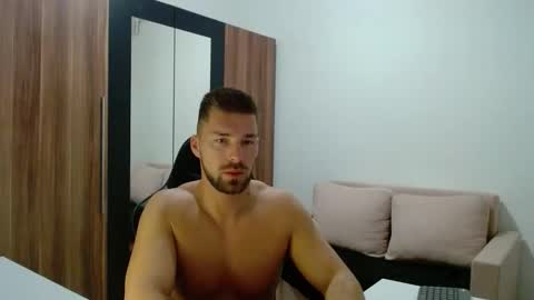 darius_94 online show from 11-15-25, 04:43