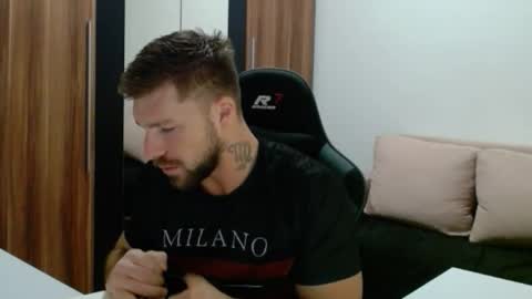 darius_94 online show from 02-02-26, 05:17