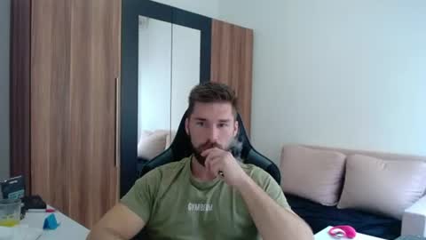 darius_94 online show from 07-20-26, 10:39
