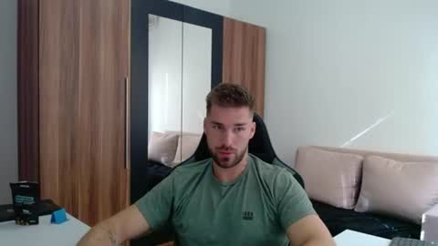 darius_94 online show from 07-23-26, 06:22