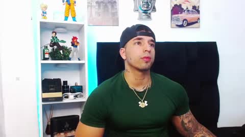 Darius Phoenix  online show from 12-13-24, 03:54