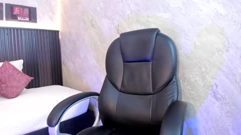 Snapshot of dark__nymph chatting on 09-21-25, 12:40 Dark online show from 09-21-25, 12:40